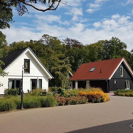 Villapark Ehzerburg Алмен Екстериор снимка